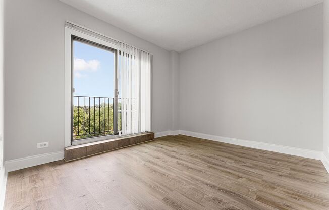 2 beds, 1 bath, 793 sqft, $2,550, Unit 403