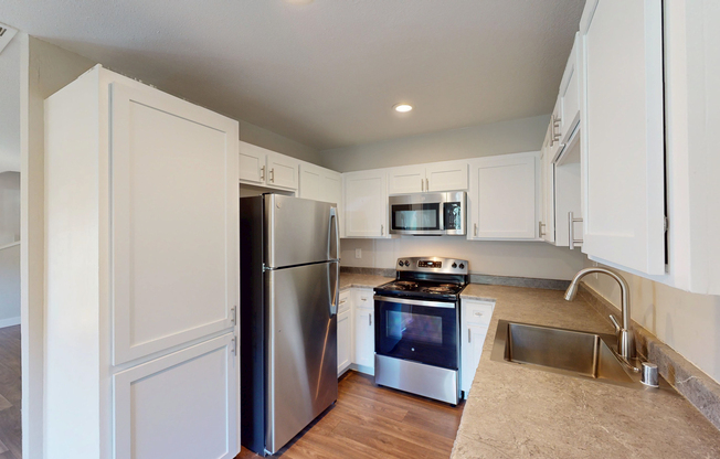 380 ALAMEDA DE PRADO