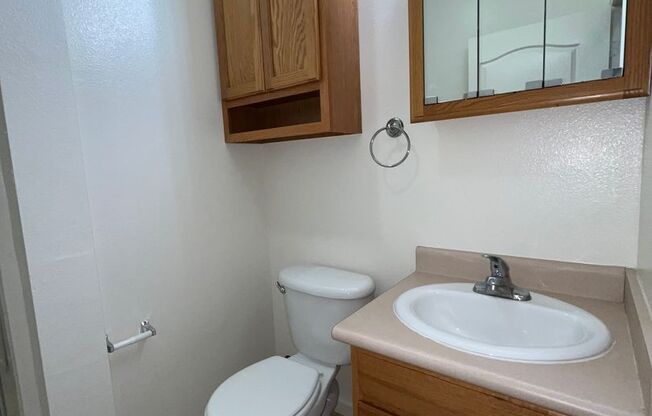 2 beds, 2 baths, $1,450, Unit 2417