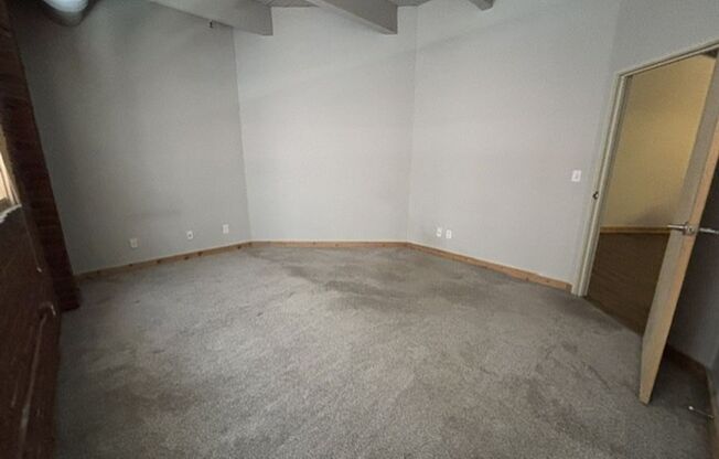 2 beds, 2 baths, 1,376 sqft, $1,849, Unit 611
