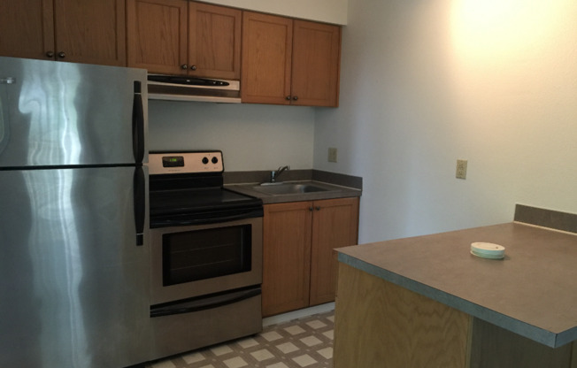 Creekside Place Apartments