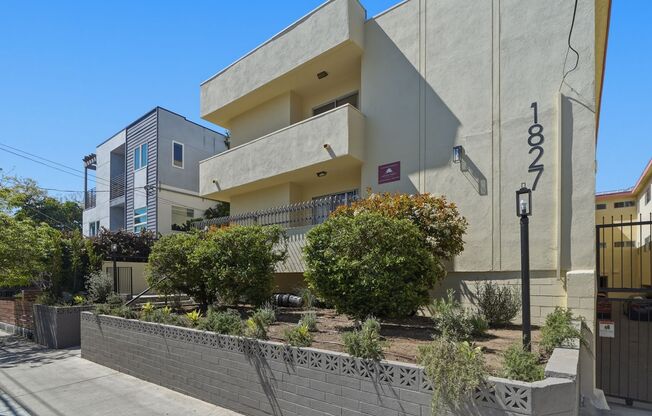 1827 N. Van Ness Avenue