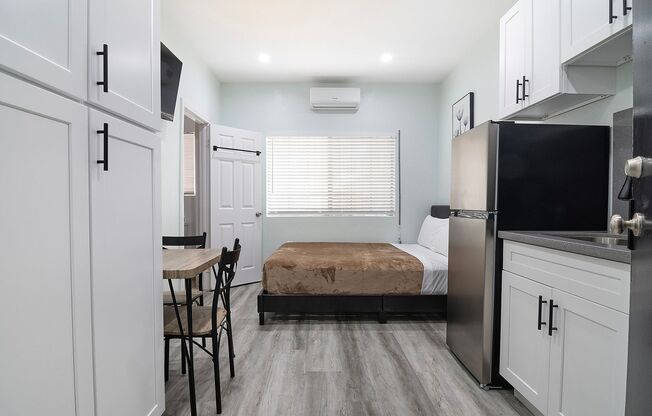 Studio, 1 bath, 141 sqft, $1,095.42, Unit 23