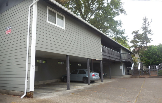 1 Bedroom Apartment ~ Close to OSU ~ Small Pet Friendly