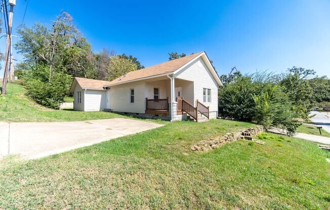 Comfortable Living: Cozy 2 Bed, 1 Bath Home in Fort Smith