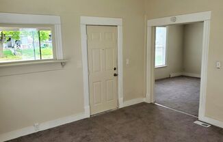 3 beds, 1.5 baths, $1,550