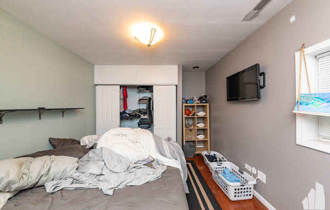 700 N Noble St, Chicago IL #2E,