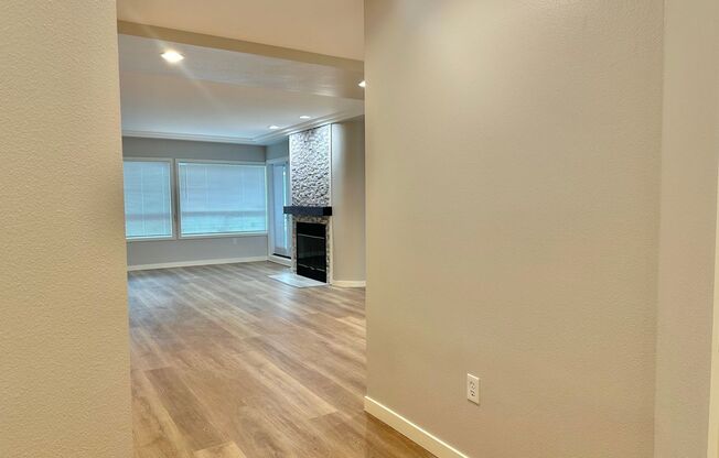 Newly upgraded 2 bed condo in Queen Anne! $500 off Move-In Special!