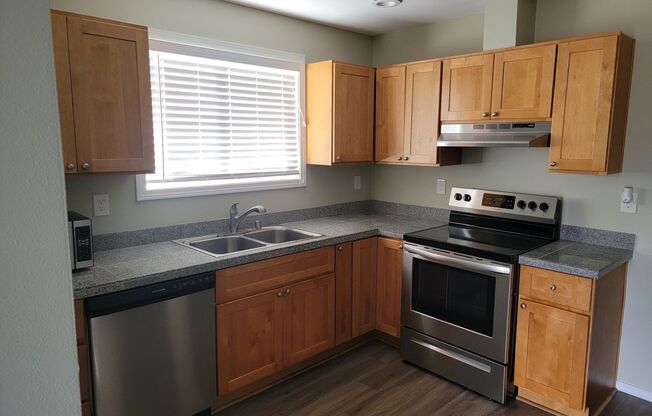 1 bed, 1 bath, 495 sqft, $1,295, Unit L281-24