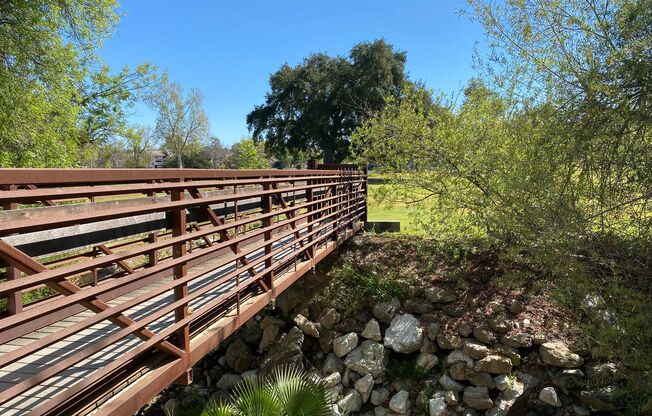 Beautifully Renovated 3+2 Creekside Condo in Calabasas