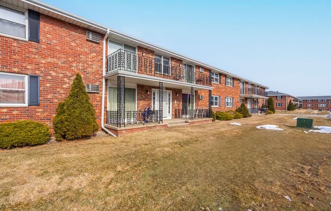 1 bed, 1 bath, 582 sqft, $1,049, Unit 2325-07