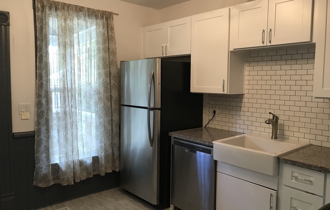 3 beds, 2 baths, $1,895