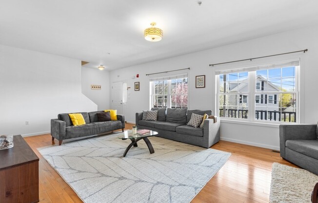 54 MYRTLE ST