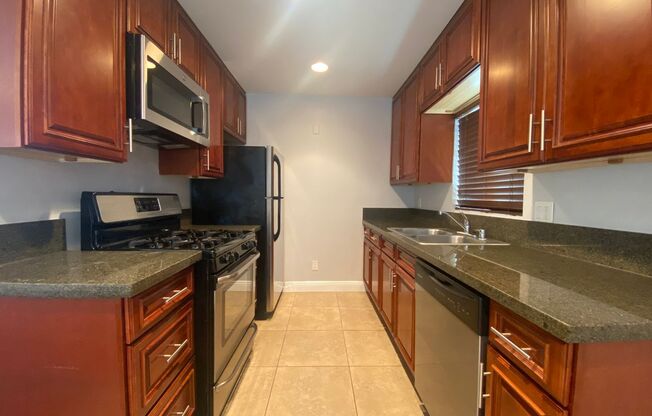 1 bed, 1 bath, 600 sqft, $1,695