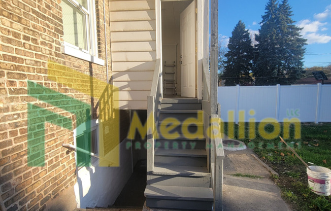 3 beds, 2 baths, $2,250