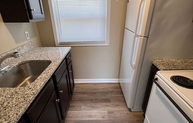 1 bed, 1 bath, $615, Unit Apt. D