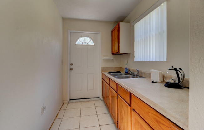 68 FAIRVIEW AVE