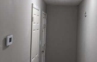 2 beds, 1 bath, 850 sqft, $1,145, Unit C6