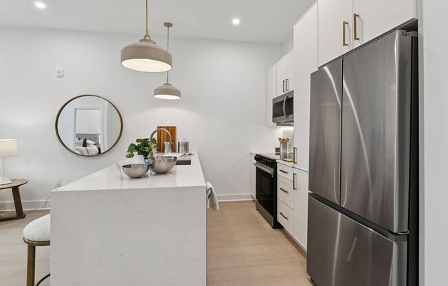 1 bed, 1 bath, 700 sqft, $1,696, Unit 402