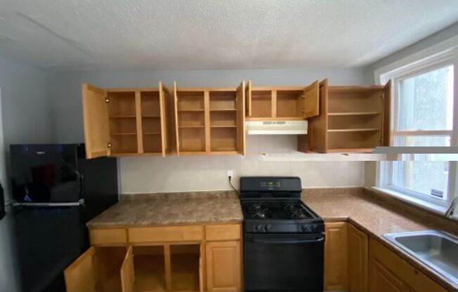 2 beds, 1 bath, $1,450