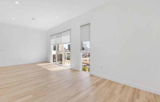 1 bed, 1 bath, 739 sqft, $2,995, Unit 306