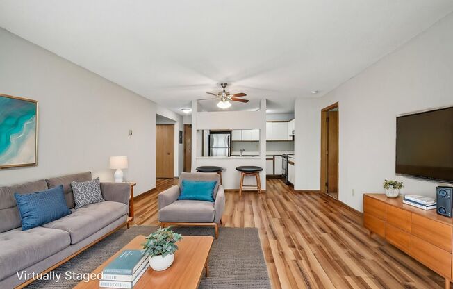 Cloverleaf Park Apartments