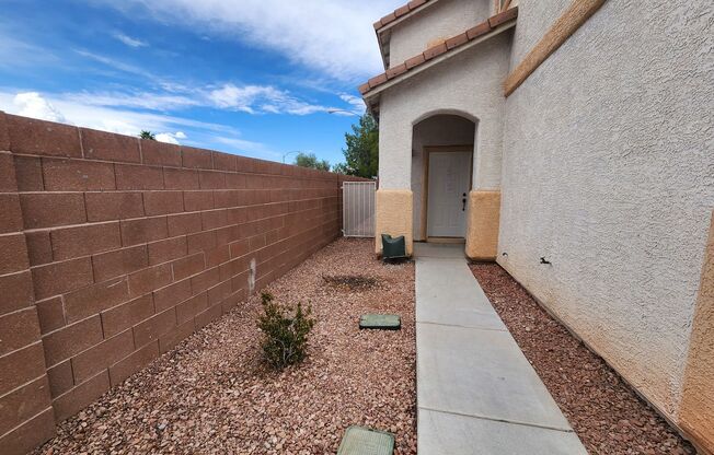 2 Story Home At End of Cul De Sac