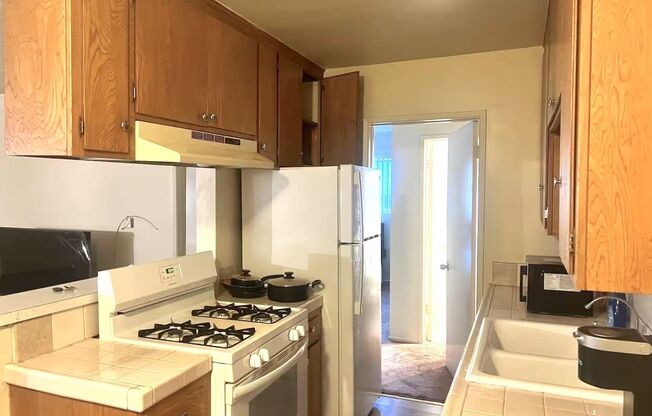 1 bed, 1 bath, 540 sqft, $2,017, Unit 6