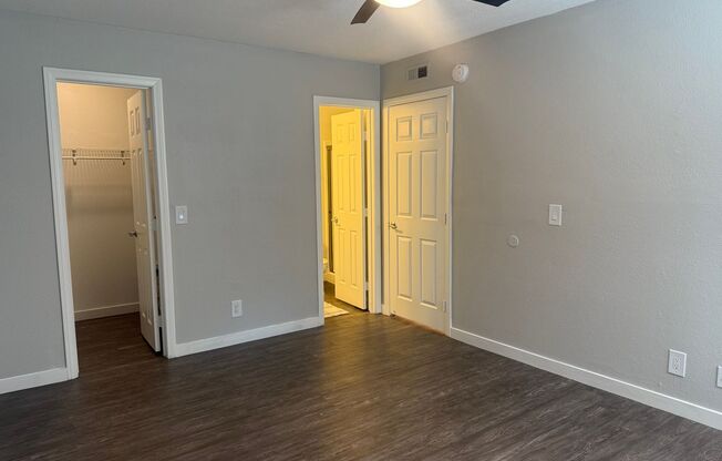 2 beds, 2 baths, 850 sqft, $3,100, Unit 807-01