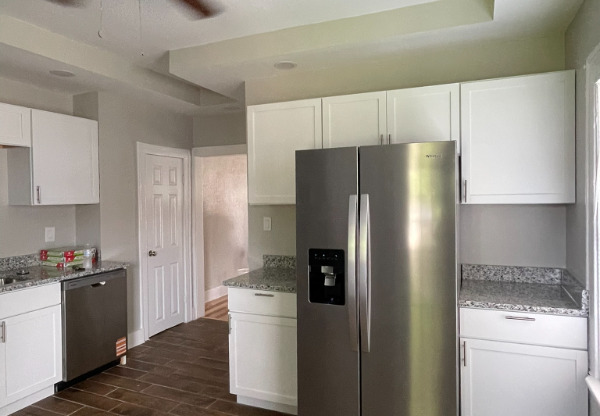 744 S 18 ST