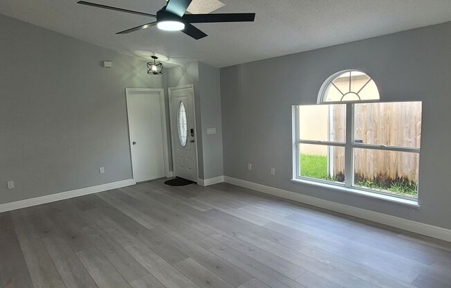 Beautifully Updated 3 bedroom 2 bath Orlando Home!