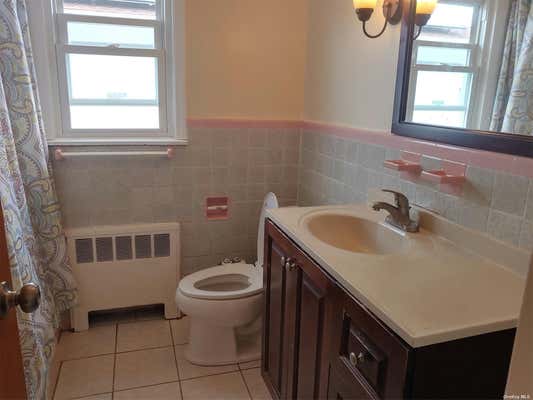 3 beds, 1 bath, $3,000, Unit 2