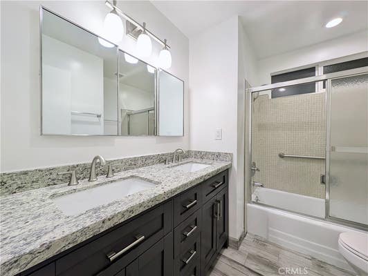 12319 WOODLEY AVE