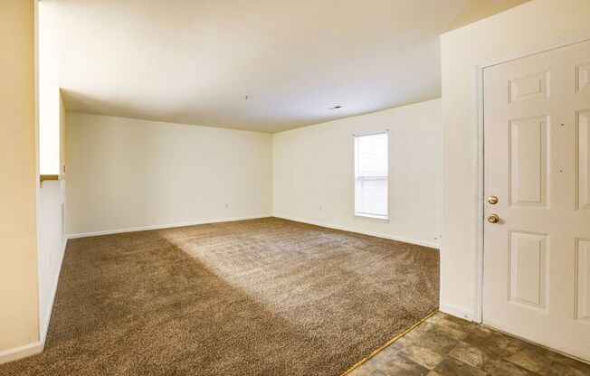 2 beds, 1 bath, 767 sqft, $1,075