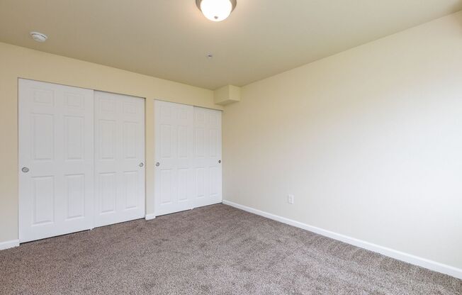 2 beds, 1 bath, 864 sqft, $1,600, Unit C2