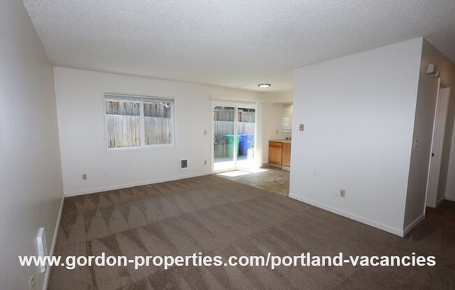 2 beds, 1 bath, $1,595