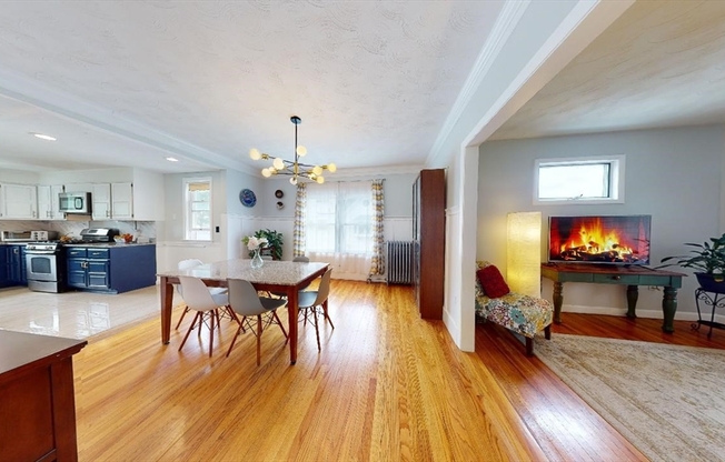 54 SHERIDAN AVE