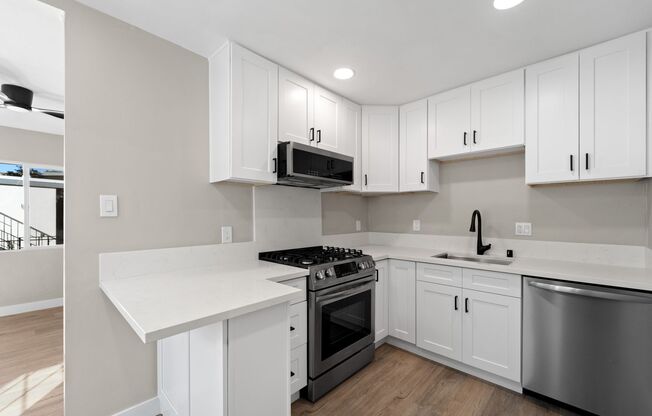 1 bed, 1 bath, 600 sqft, $2,795, Unit 4146