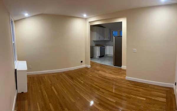 1 bed, 1 bath, 1,200 sqft, $2,500, Unit 3