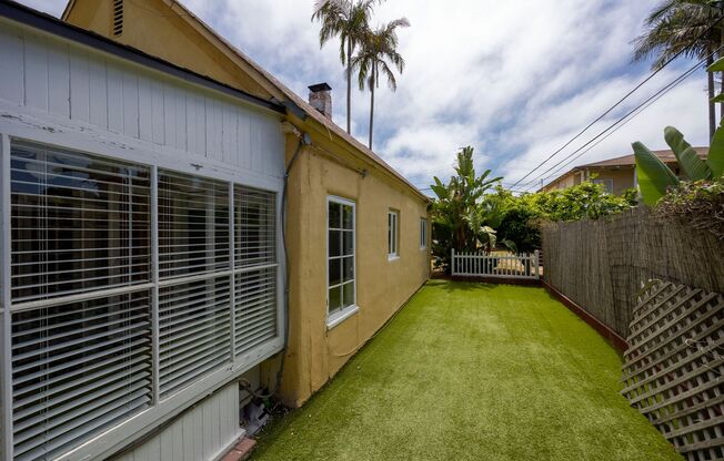 Cottage style 2-bedroom, 2-bathroom home withe private garage located in the heart of La Jolla