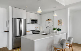33 PARK VW AVE