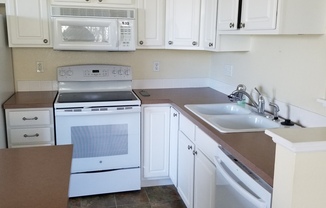 2 beds, 2 baths, 1,242 sqft, $1,995