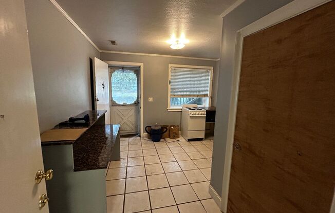 1 bed, 1 bath, $1,299, Unit # DOWNSTAIRS