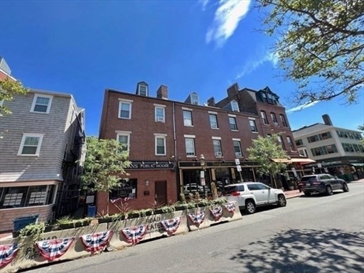 1 bed, 1 bath, 600 sqft, $2,300, Unit 3