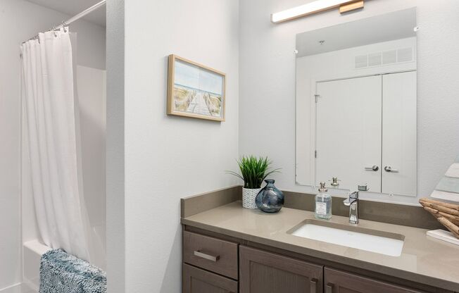 1 bed, 1 bath, 611 sqft, $1,455, Unit 307