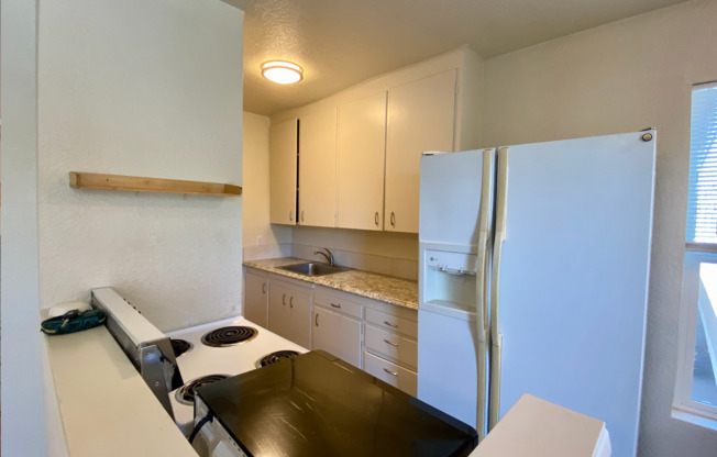 1 bed, 1 bath, 425 sqft, $1,250, Unit 4