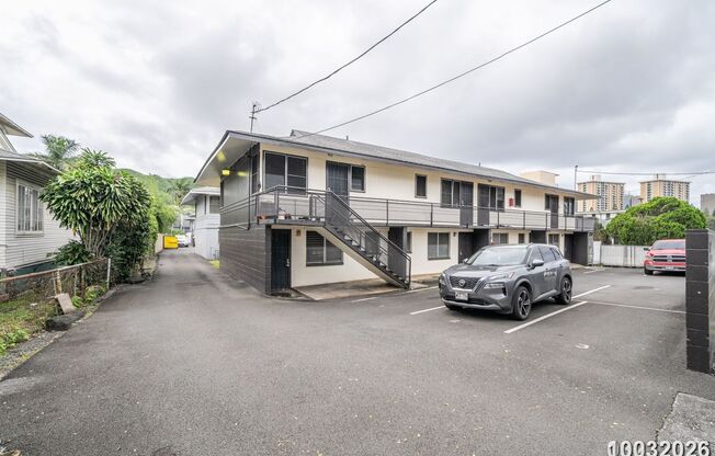 1719 Nuuanu Ave.
