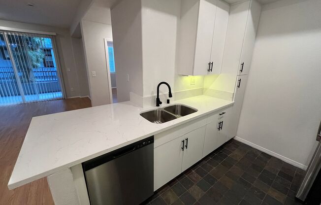 2 beds, 2 baths, 1,088 sqft, $3,098, Unit 205