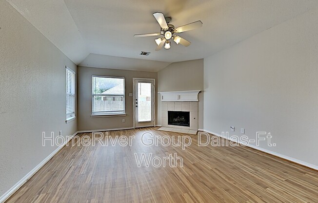 4632 WOLF RDG WAY