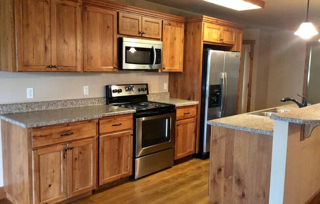 Lovely Townhouse for Rent in South Heart